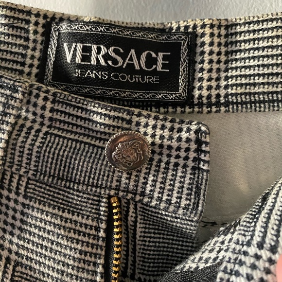 Versace - Picture 4 of 8